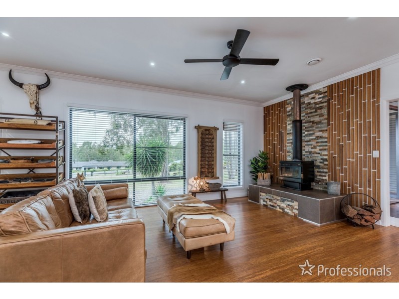 36-40 Racecourse Place, Tamborine QLD 4270