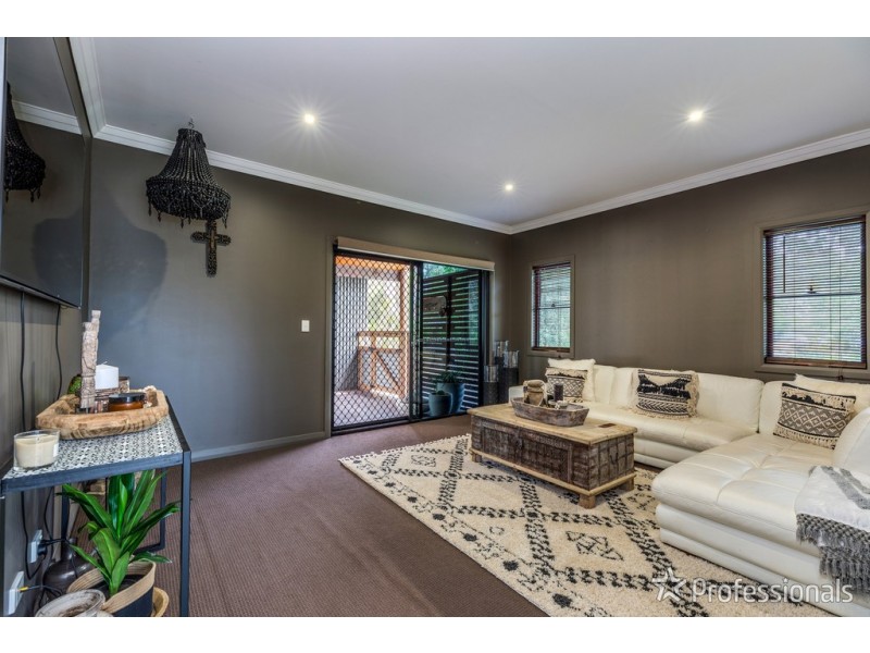 36-40 Racecourse Place, Tamborine QLD 4270