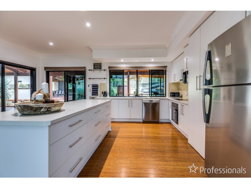 36-40 Racecourse Place, Tamborine QLD 4270