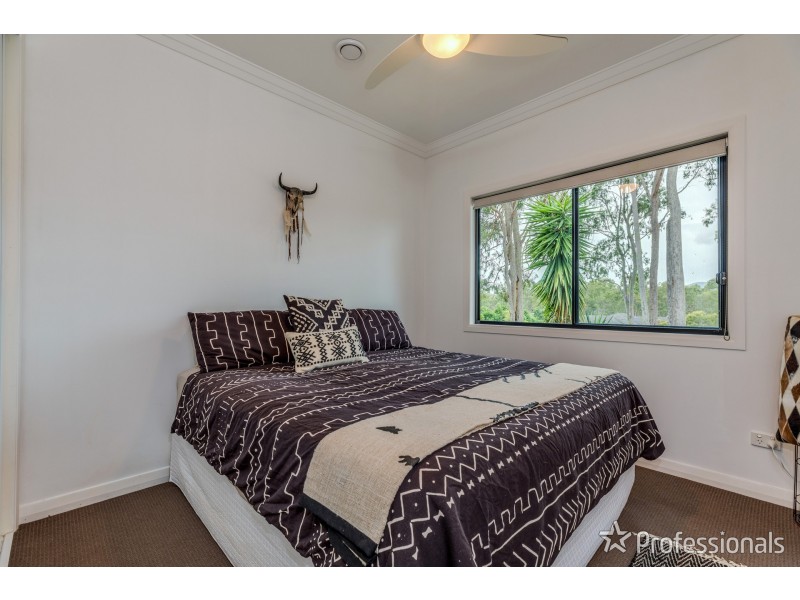 36-40 Racecourse Place, Tamborine QLD 4270