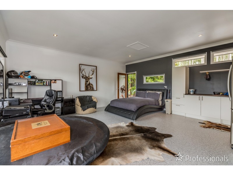36-40 Racecourse Place, Tamborine QLD 4270