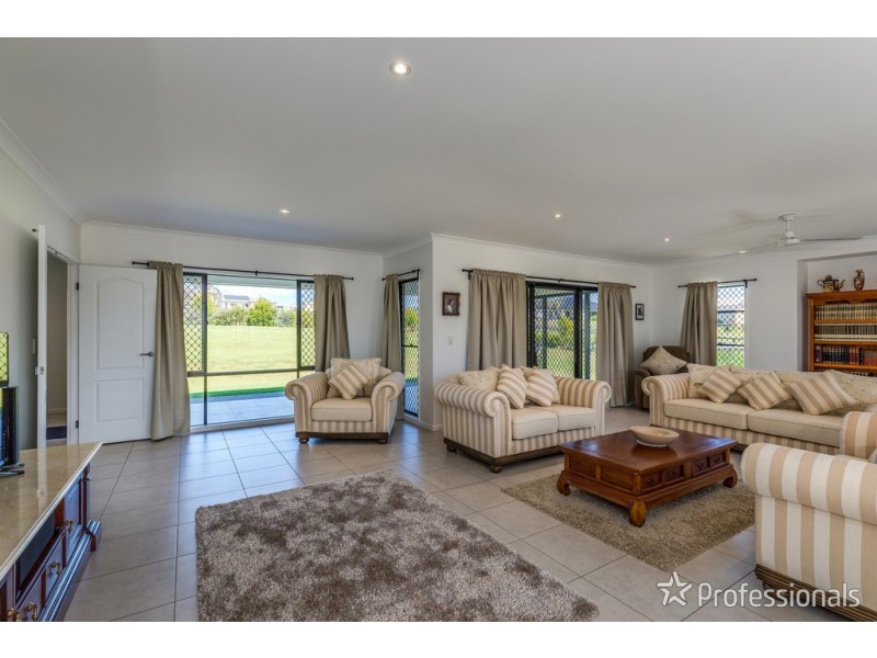 14-16 Riemore Circuit, Tamborine QLD 4270