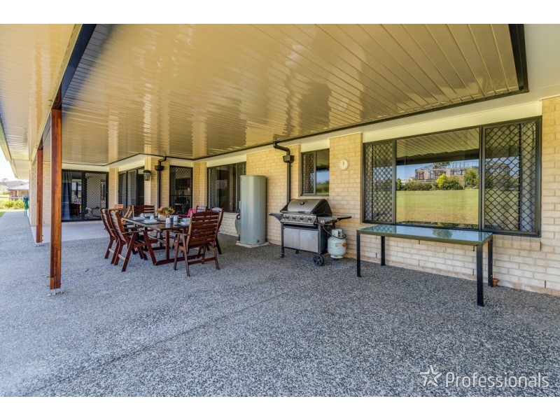 14-16 Riemore Circuit, Tamborine QLD 4270