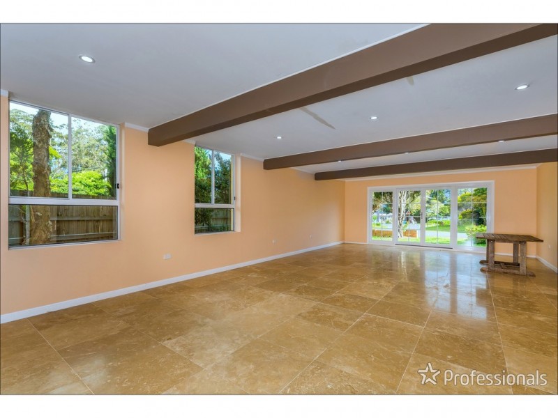 1 Manitzky Road, Tamborine Mountain QLD 4272