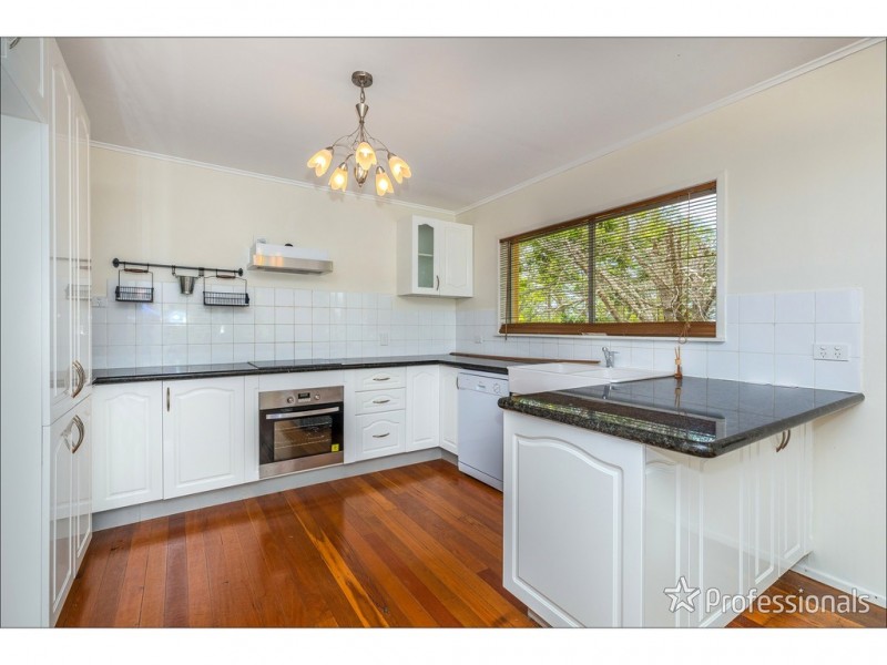 1 Manitzky Road, Tamborine Mountain QLD 4272