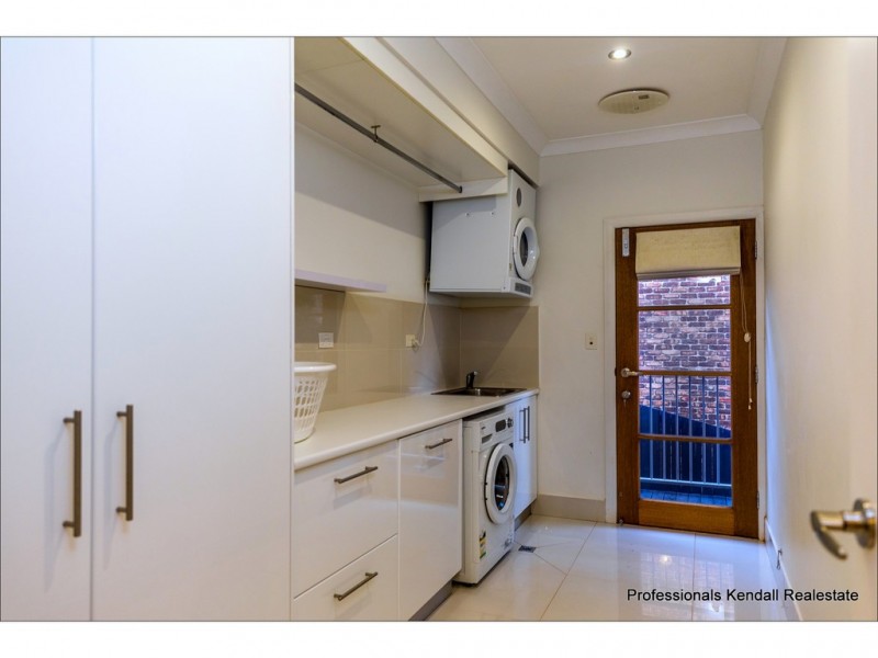 125 Guanaba Road, Tamborine Mountain QLD 4272