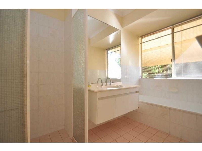 15 Tambora Court, Eagle Heights QLD 4271