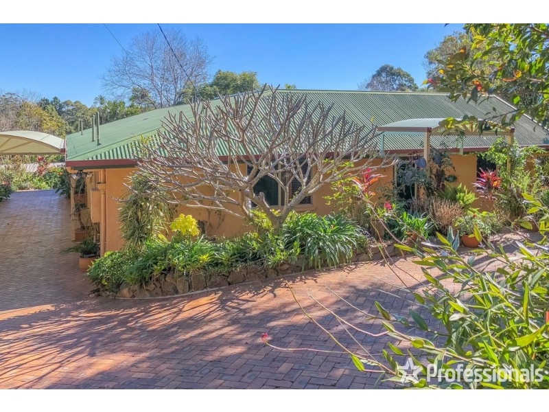 32 Ben Nevis Street, Tamborine Mountain QLD 4272