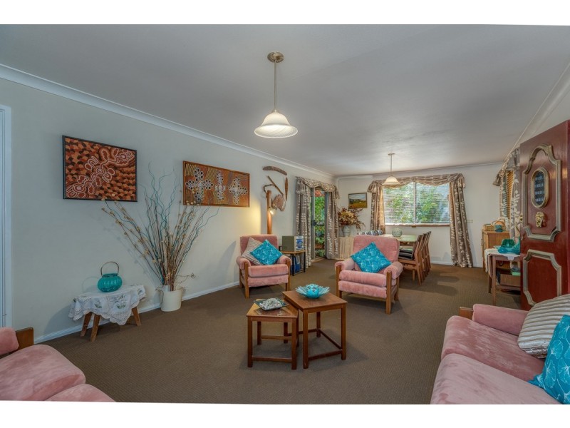 32 Ben Nevis Street, Tamborine Mountain QLD 4272