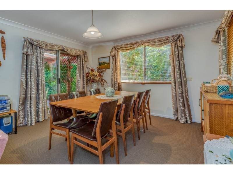 32 Ben Nevis Street, Tamborine Mountain QLD 4272