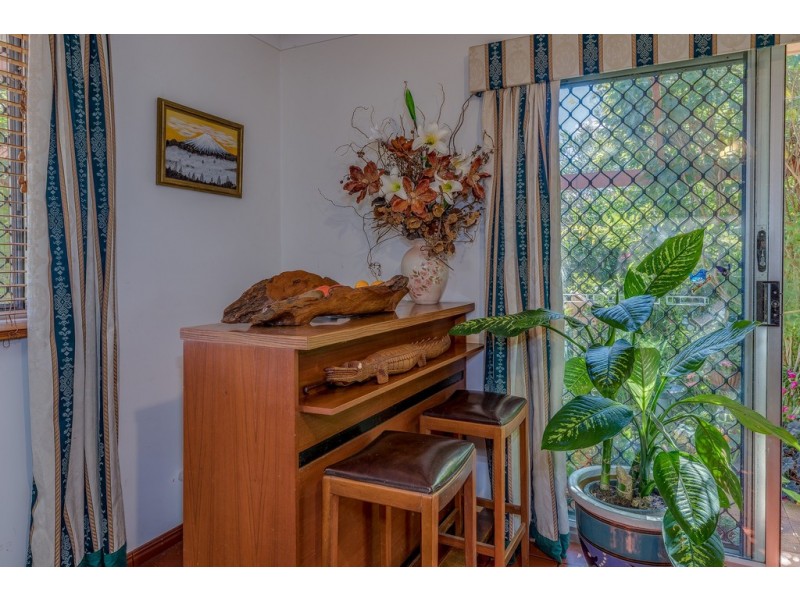 32 Ben Nevis Street, Tamborine Mountain QLD 4272
