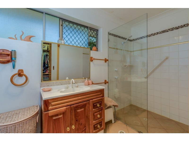 32 Ben Nevis Street, Tamborine Mountain QLD 4272