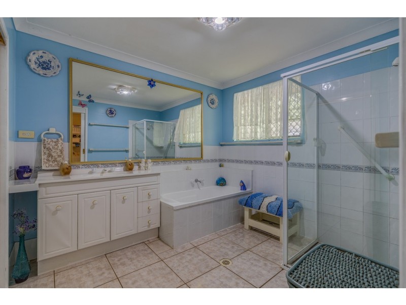32 Ben Nevis Street, Tamborine Mountain QLD 4272