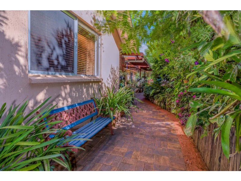 32 Ben Nevis Street, Tamborine Mountain QLD 4272