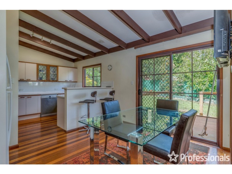 24 Griffith Street, Tamborine Mountain QLD 4272