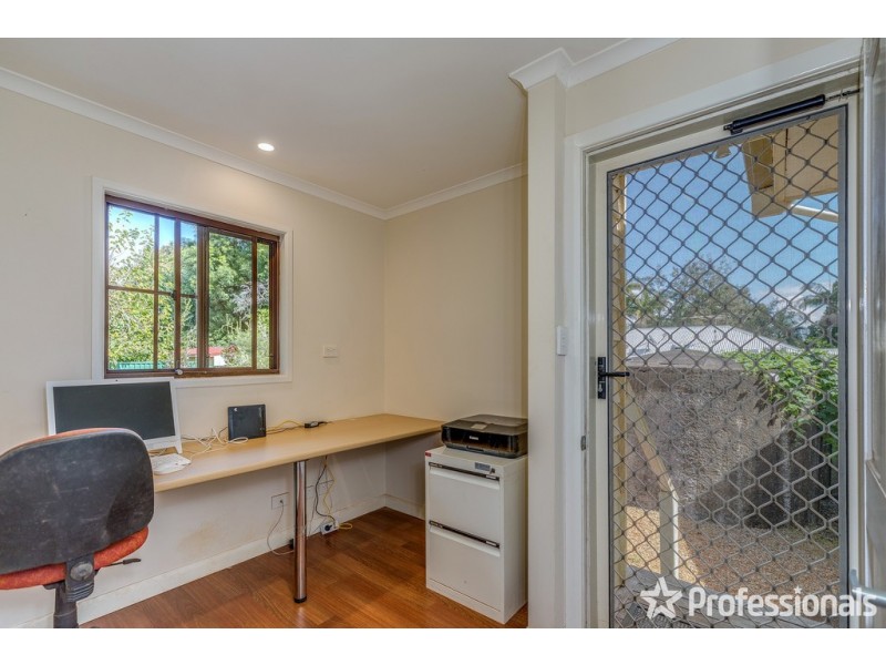 24 Griffith Street, Tamborine Mountain QLD 4272
