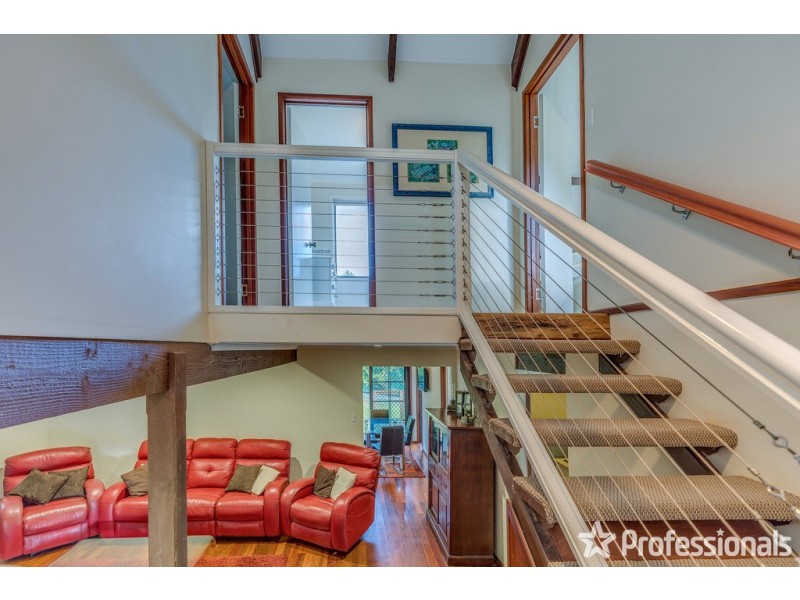 24 Griffith Street, Tamborine Mountain QLD 4272