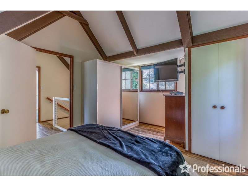 24 Griffith Street, Tamborine Mountain QLD 4272