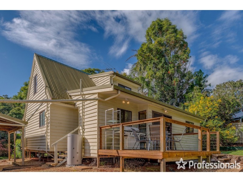 24 Griffith Street, Tamborine Mountain QLD 4272