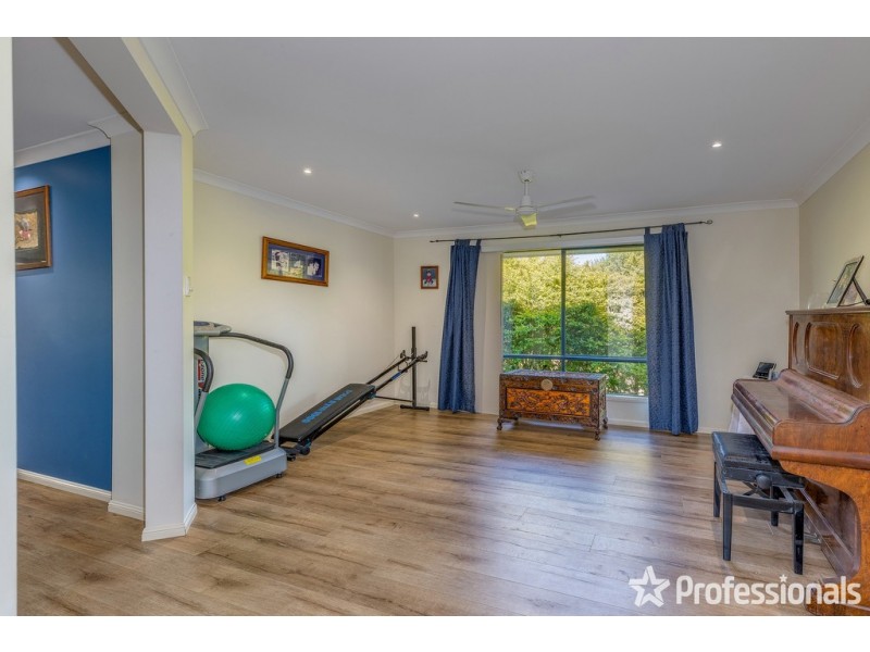 75 Lady Penrhyn Court, Mundoolun QLD 4285