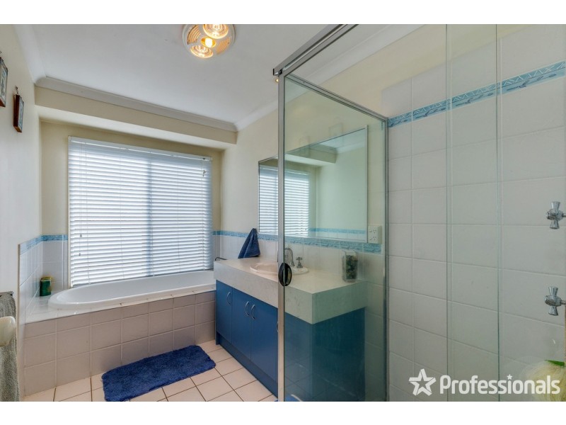 75 Lady Penrhyn Court, Mundoolun QLD 4285