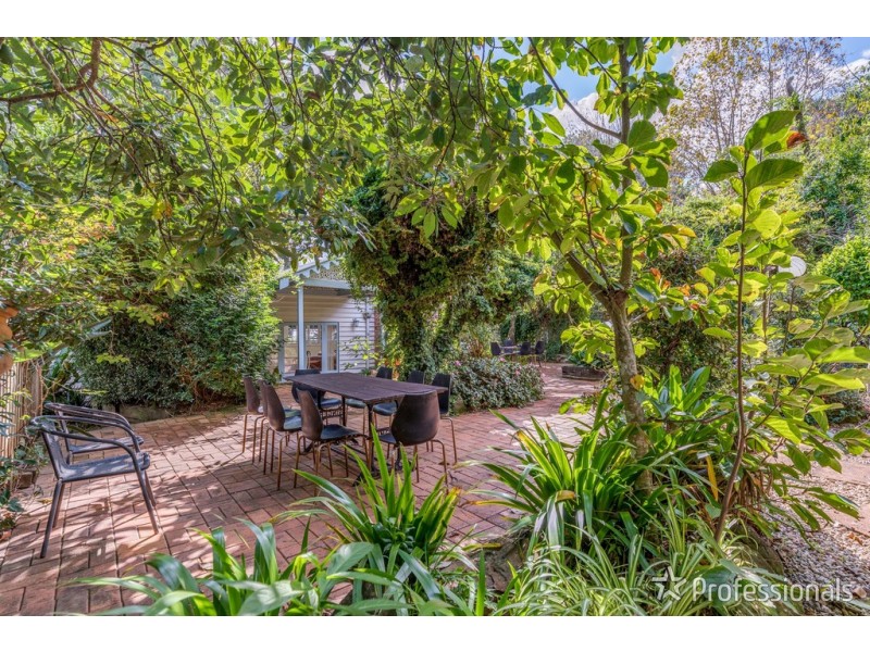 216-226 Long Road, Tamborine Mountain QLD 4272