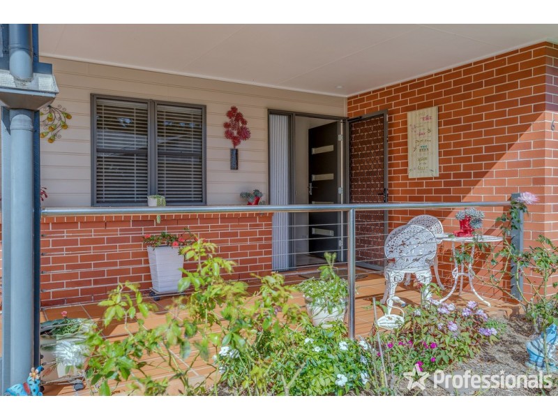 6/27-29 Capo Lane, Tamborine Mountain QLD 4272