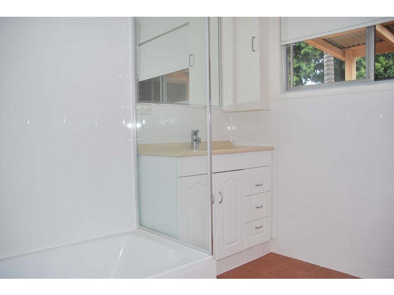 78 Wongawallan Rd, Eagle Heights QLD 4271