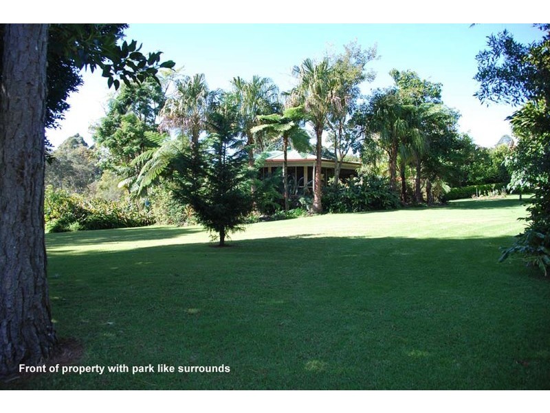 2 Bateke Road, Tamborine Mountain QLD 4272