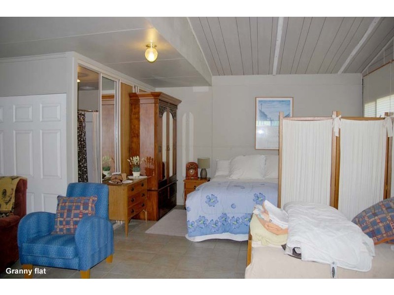 2 Bateke Road, Tamborine Mountain QLD 4272