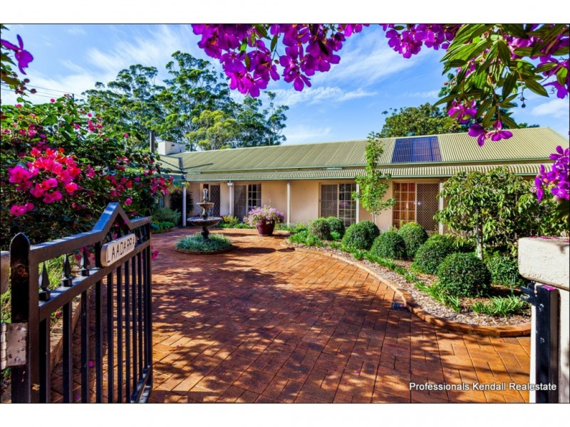 2 Beechmont Ave, Tamborine Mountain QLD 4272