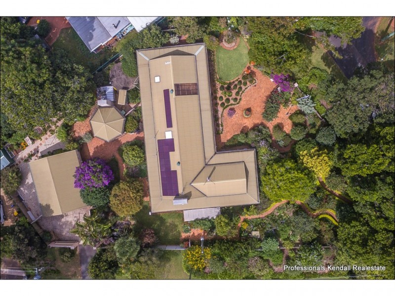 2 Beechmont Ave, Tamborine Mountain QLD 4272