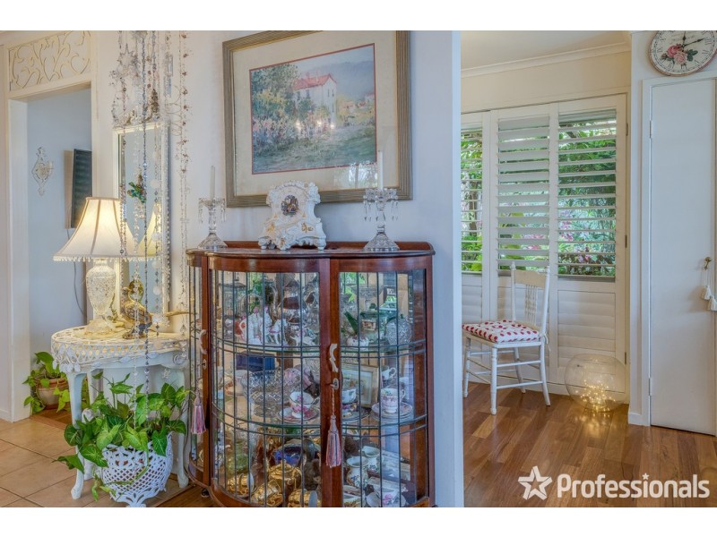 18 Beechmont Avenue, Tamborine Mountain QLD 4272
