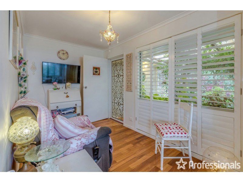 18 Beechmont Avenue, Tamborine Mountain QLD 4272