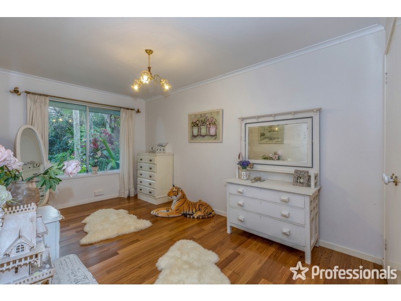 18 Beechmont Avenue, Tamborine Mountain QLD 4272