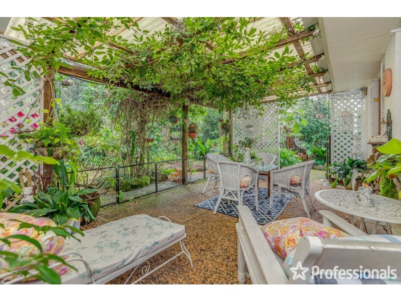 18 Beechmont Avenue, Tamborine Mountain QLD 4272