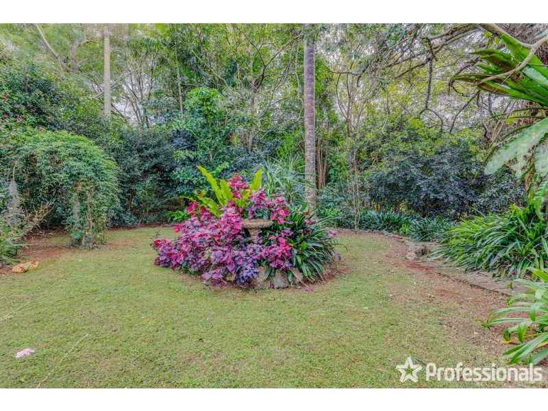 18 Beechmont Avenue, Tamborine Mountain QLD 4272