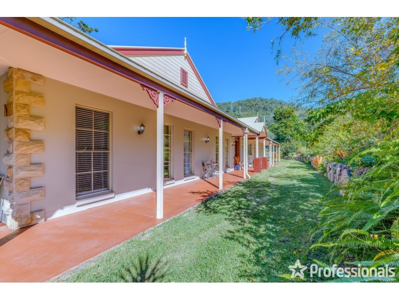 35 Waterfall Drive, Wongawallan QLD 4210