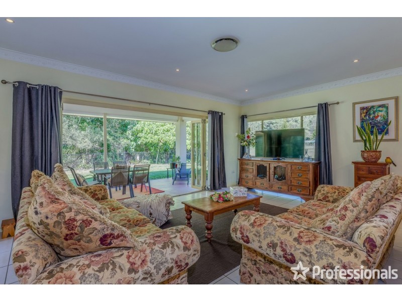 35 Waterfall Drive, Wongawallan QLD 4210
