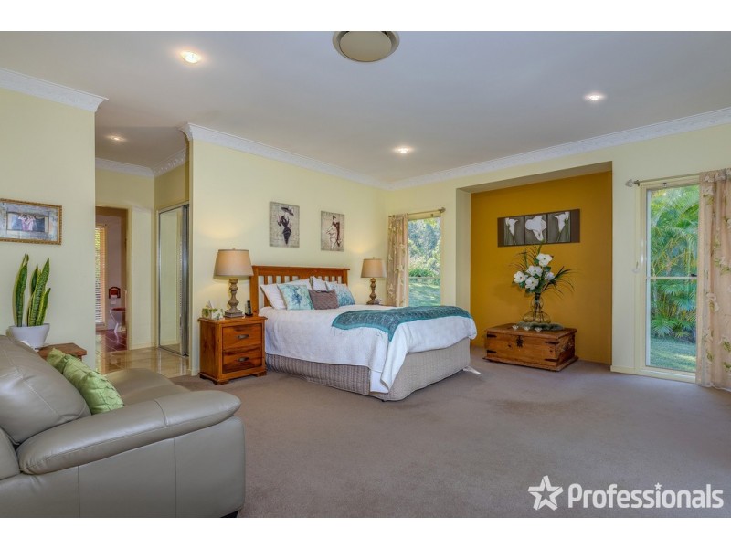 35 Waterfall Drive, Wongawallan QLD 4210