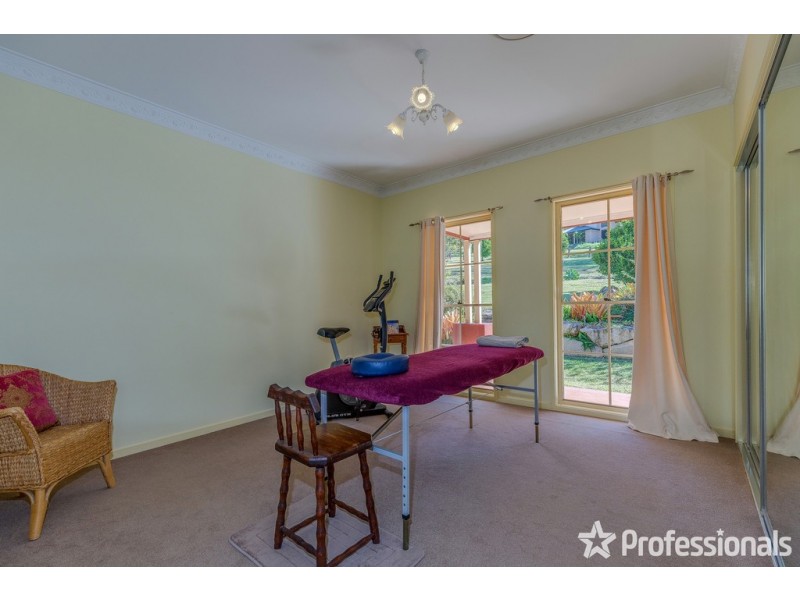 35 Waterfall Drive, Wongawallan QLD 4210