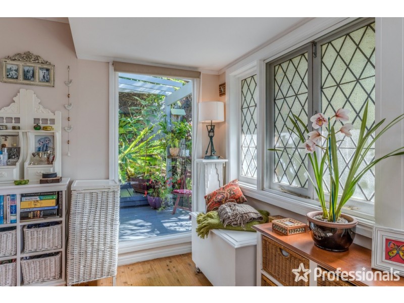 3 Salvia Drive, Tamborine Mountain QLD 4272