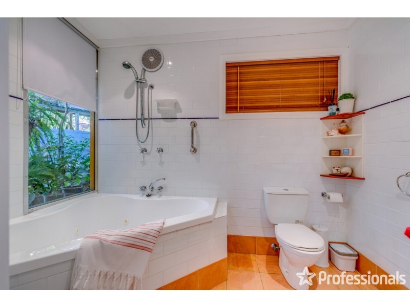 3 Salvia Drive, Tamborine Mountain QLD 4272