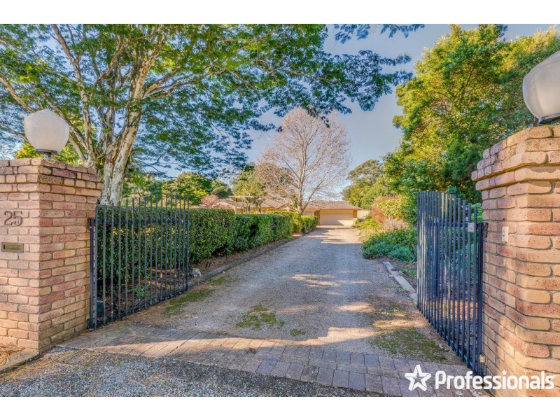 25-27 Prospect Street, Tamborine Mountain QLD 4272