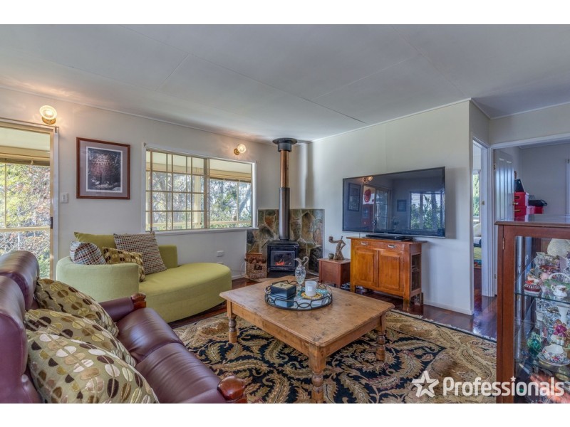 45 Coomera Gorge Drive, Tamborine Mountain QLD 4272