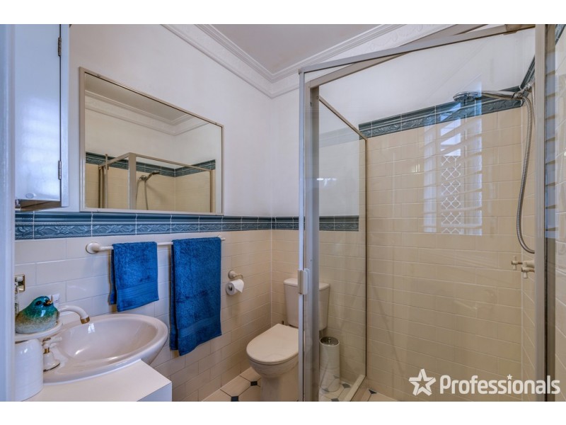 30 North Street, Tamborine Mountain QLD 4272