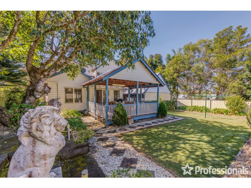 30 North Street, Tamborine Mountain QLD 4272