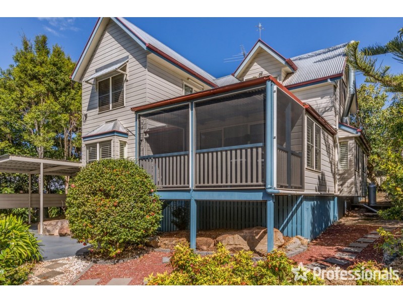 30 North Street, Tamborine Mountain QLD 4272