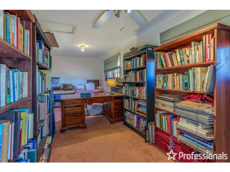 8 Wongawallan Road, Tamborine Mountain QLD 4272