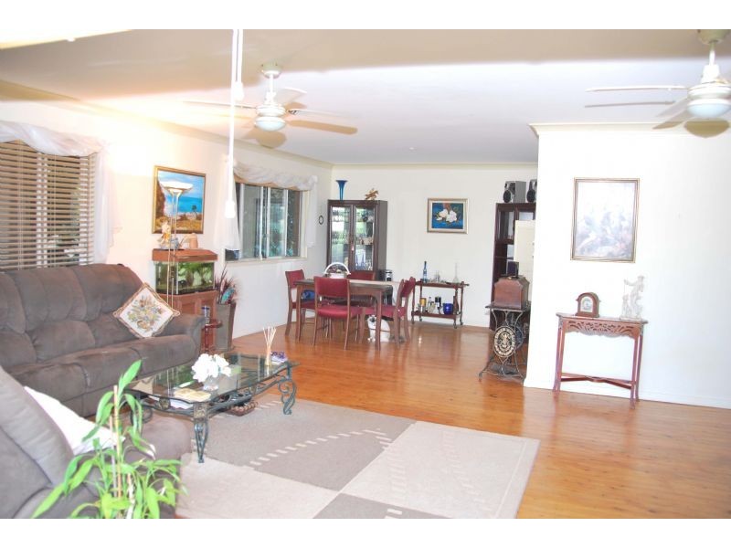 Eagle Heights QLD 4271